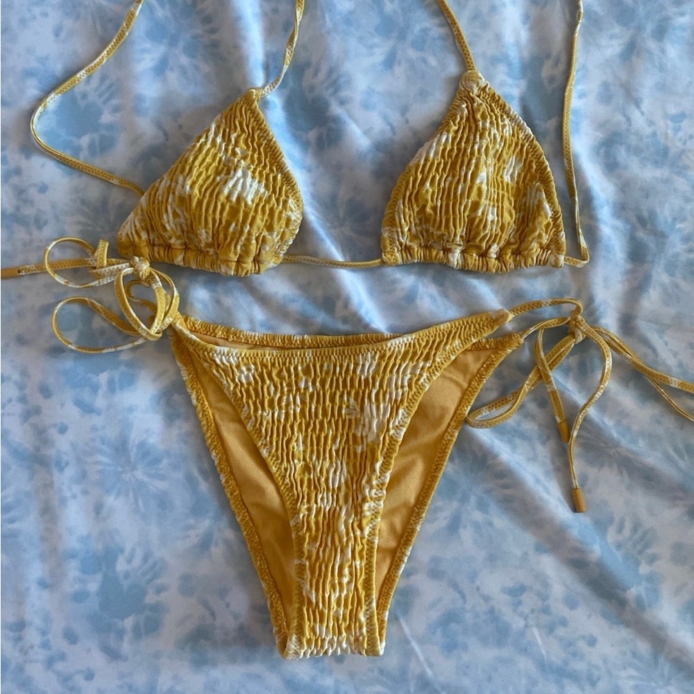 Triangl Swimwear Yellow Ruched floral Set